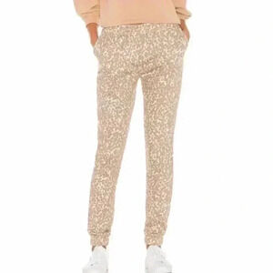 BB DAKOTA Steve Madden I
Want it Cat Way Joggers in
Camel NEW WITH TAG